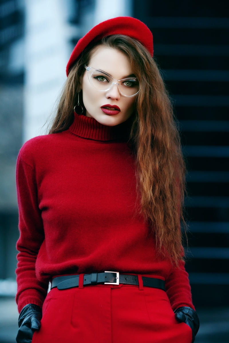 Model Red Outfit Beret Sweater Pants