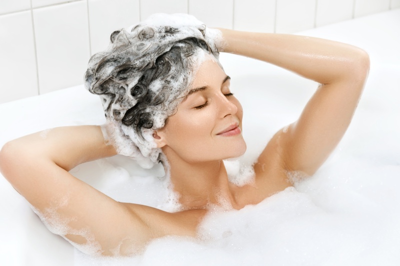 Model Washing Shampooing Hair Bathtub