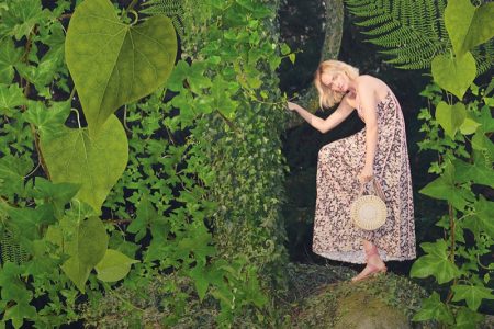 Amber Valletta Goes Green in Stella McCartney Spring 2020 Campaign Stella McCartney enlists Amber Valletta for its spring-summer 2020 campaign