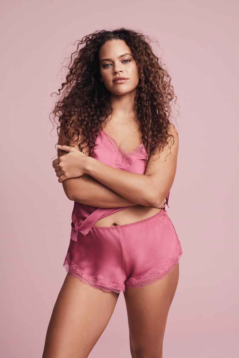 Solange van Door looks pretty in pink for Victoria's Secret Valentine's Day 2020 campaign