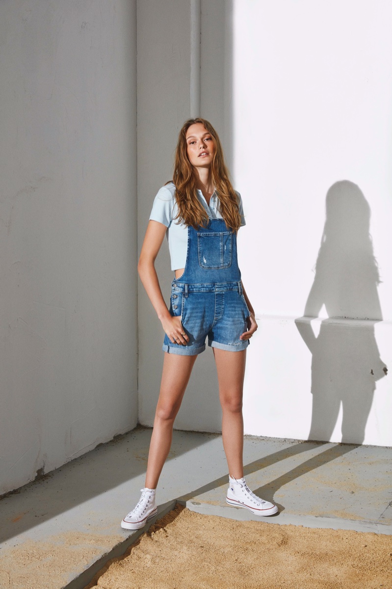 Dasha Maletina wears overalls in Mavi spring-summer 2020 campaign