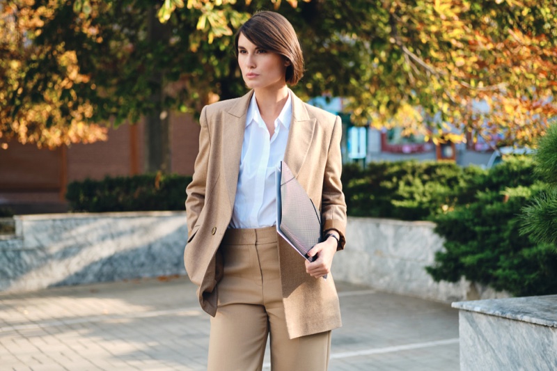 Model Tan Pant Suit Folder Business