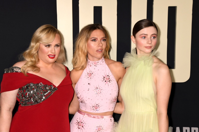 Rebel Wilson, Scarlett Johansson, Thomasin McKenzie JoJo Rabbit premiere