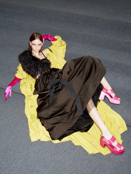 Sara Grace Wallerstedt Poses in the Spring Collections for Bergdorf Goodman Sara Grace Wallerstedt Poses in the Spring Collections for Bergdorf Goodman