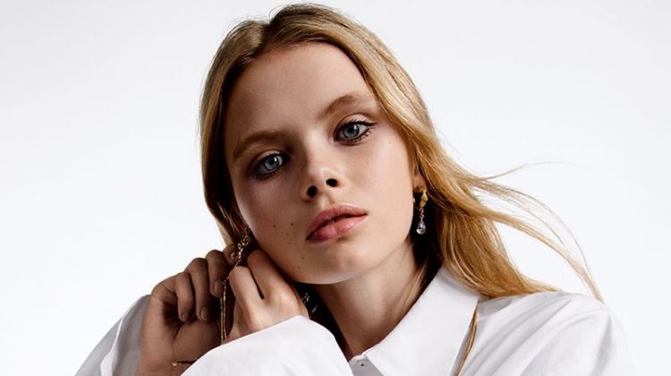 Valentino Unveils #LeBlanc Spring 2020 Campaign