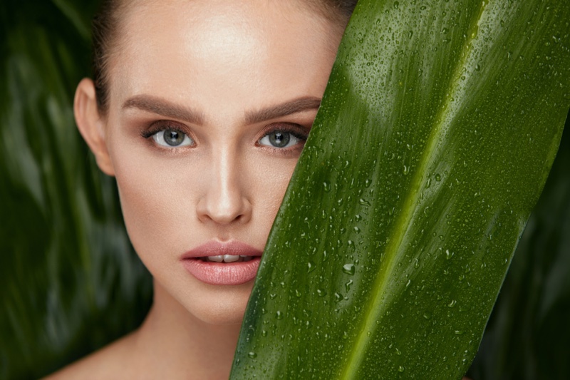 Closeup Model Green Leaf Beauty Natural