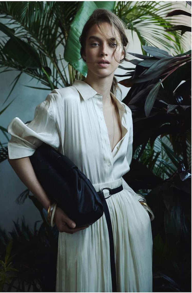 Julia Jamin poses in Massimo Dutti Limited Edition spring-summer 2020 collection