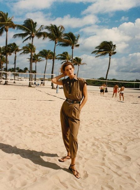 Time After Sunset: Malgosia Bela Poses in Miami for Massimo Dutti Malgosia Bela fronts Massimo Dutti Time After Sunset spring-summer 2020 editorial