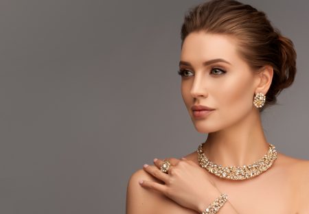 The Top 3 Best Low-Cost High-Liquid Investments Woman Diamond Jewelry