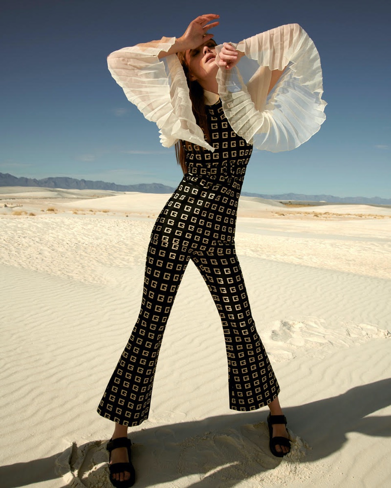 Alexina Graham Embraces Desert Style for ELLE France