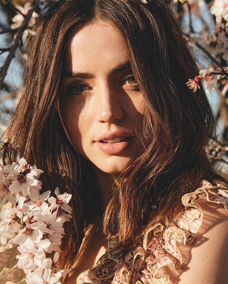 Ready for her closeup, Ana de Armas fronts El Corte Ingles spring-summer 2020 campaign.