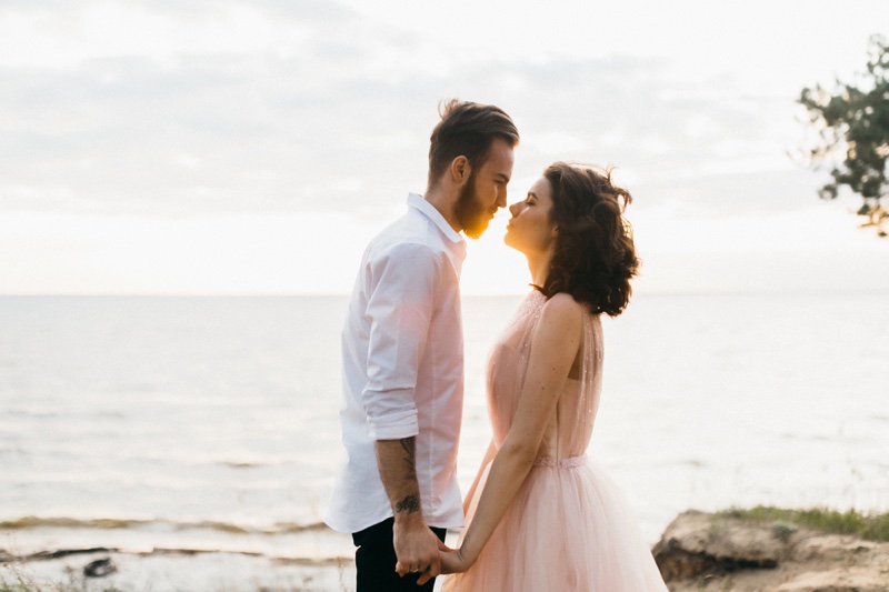 Couple Beach Wedding Dress Romantic