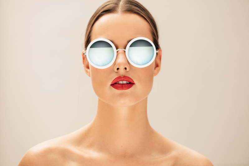 Model Round White Sunglasses Reflection