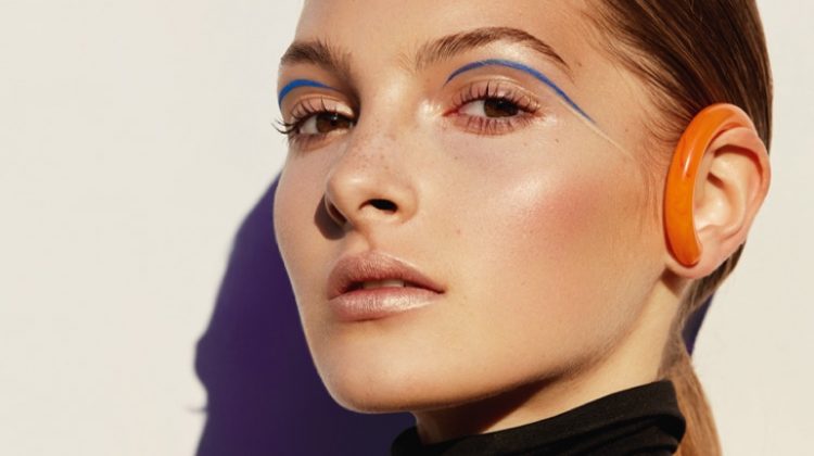 Rosa Turk Wears Sun-Kissed Beauty for Harper’s Bazaar Czech