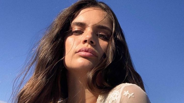 Sara Sampaio Poses Over FaceTime for Harper’s Bazaar Turkey