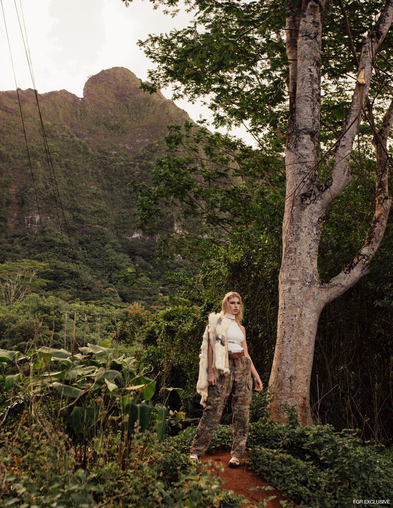 Cream Top Ramy Brook, Pants Army Vintage, Belts stylist’s own, Fur Jacket vintage and Shoes Teva. Photo: IJfke Ridgley