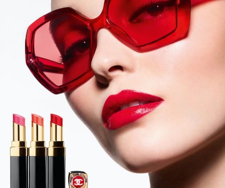 Lily-Rose Depp is Red-Hot in Chanel 'Rouge Coco Flash' Ads Lily-Rose Depp is Red-Hot in Chanel 'Rouge Coco Flash' Ads