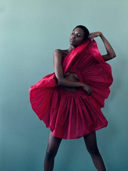 Portrait: Mahany Pery Poses for Paul Morel Portrait: Mahany Pery Poses for Paul Morel