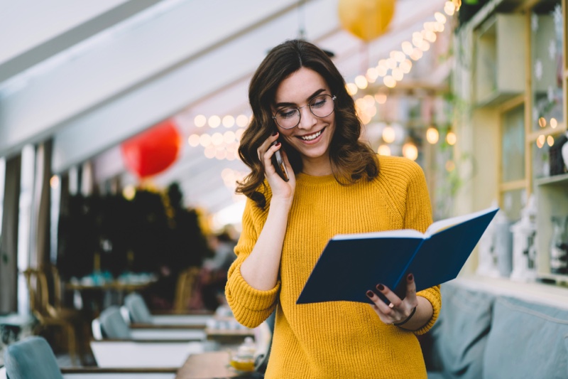 Party Planner Woman Phone