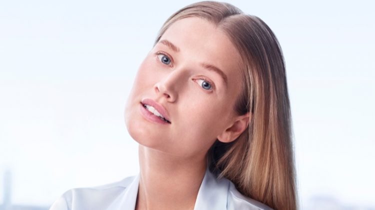 Toni Garrn stars in Clé de Peau Beauté Le Serum campaign.