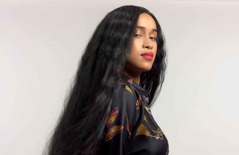 Black Model Long Wavy Hair