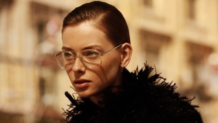 Lauren de Graaf Models Chanel's Fall 2020 Eyewear Lauren de Graaf poses for Chanel Eyewear online campaign.