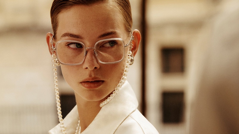 Chanel focuses on Square Eyeglasses with glass pearls.