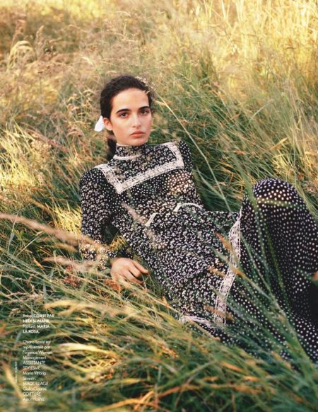 Chiara Scelsi Embraces Outdoor Style for ELLE France Chiara Scelsi Embraces Outdoor Style for ELLE France