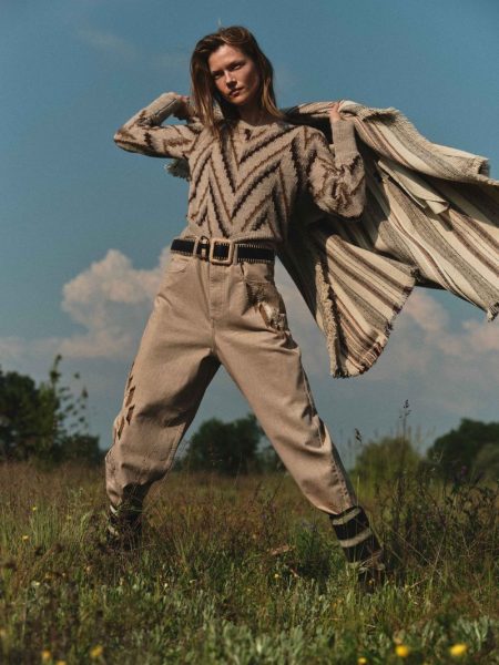 Kasia Struss Poses in Chic Fashions for ELLE Poland Kasia Struss Poses in Chic Fashions for ELLE Poland