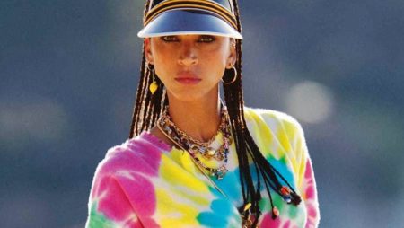 Noemie Lenoir Rocks Sporty Swim Looks for ELLE France Noemie Lenoir Rocks Sporty Swim Looks for ELLE France