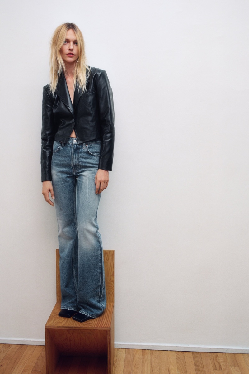 Sasha Pivovarova poses in Zara fall-winter 2020 styles.