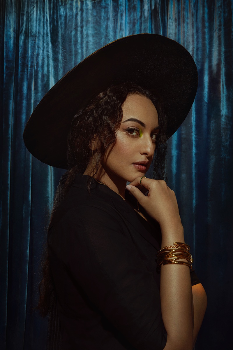 Sonakshi Sinha poses in an all-black look.