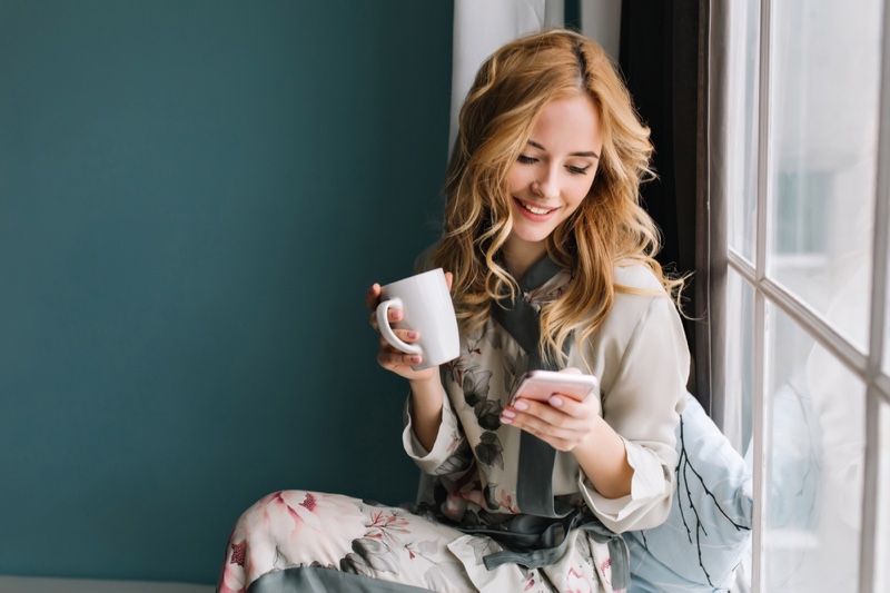 Stylish Woman Florals Happy Phone Cup Window