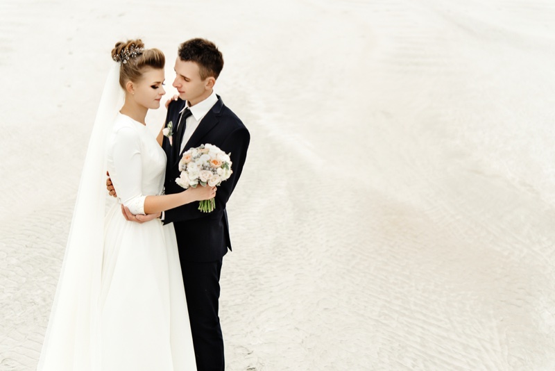 Traditional Bride Groom Beach Veil Wedding Flower Bouquet