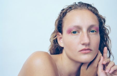 Agnes Nieske Abma Wears Chic Eyeshadow for ELLE Mexico Agnes Nieske Abma Wears Chic Eyeshadow for ELLE Mexico