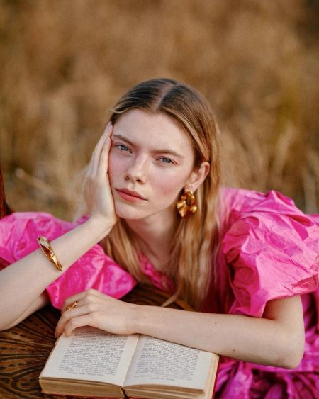Tamina Zakrzewski Enchants for Mode Magazine China Tamina Zakrzewski Enchants for Mode Magazine China