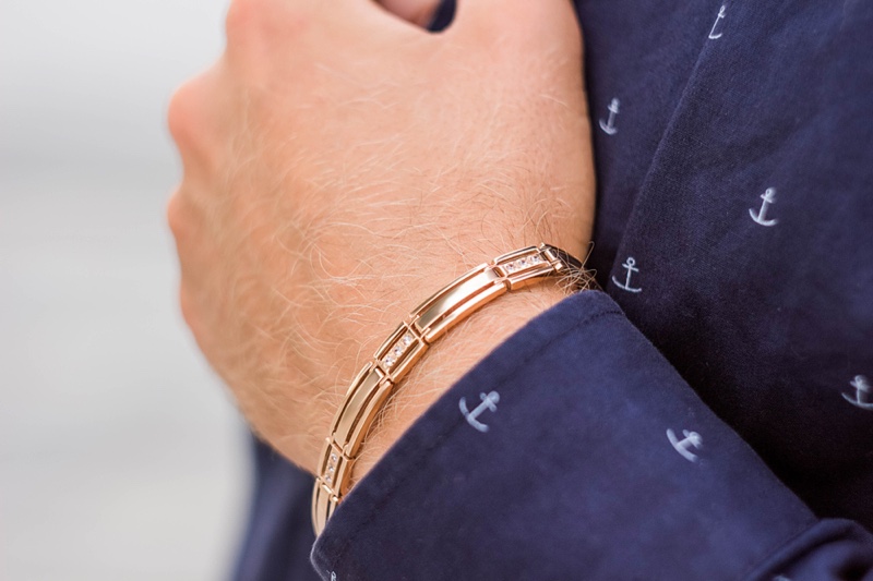 Closeup Man Gold Bracelet