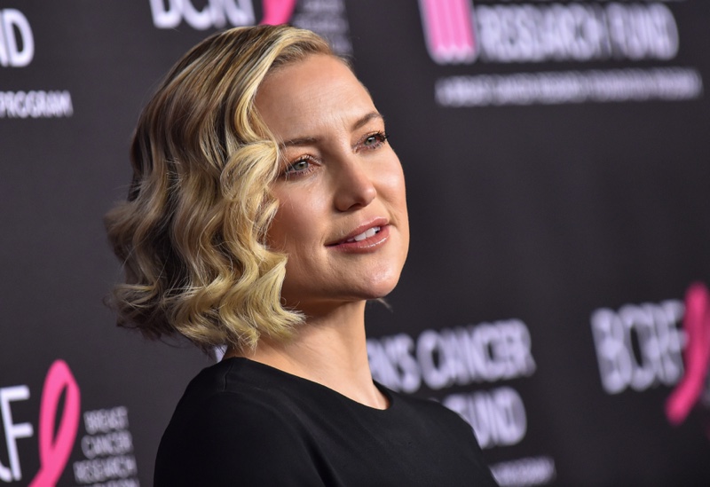Kate Hudson Wavy Bob Hairstyle