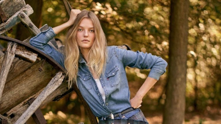 Roos Abels Embraces Country Girl Looks for ELLE Italy