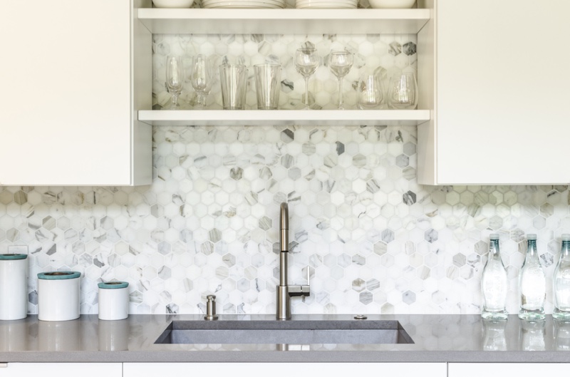 Kitchen Backsplash Abstract Glasses