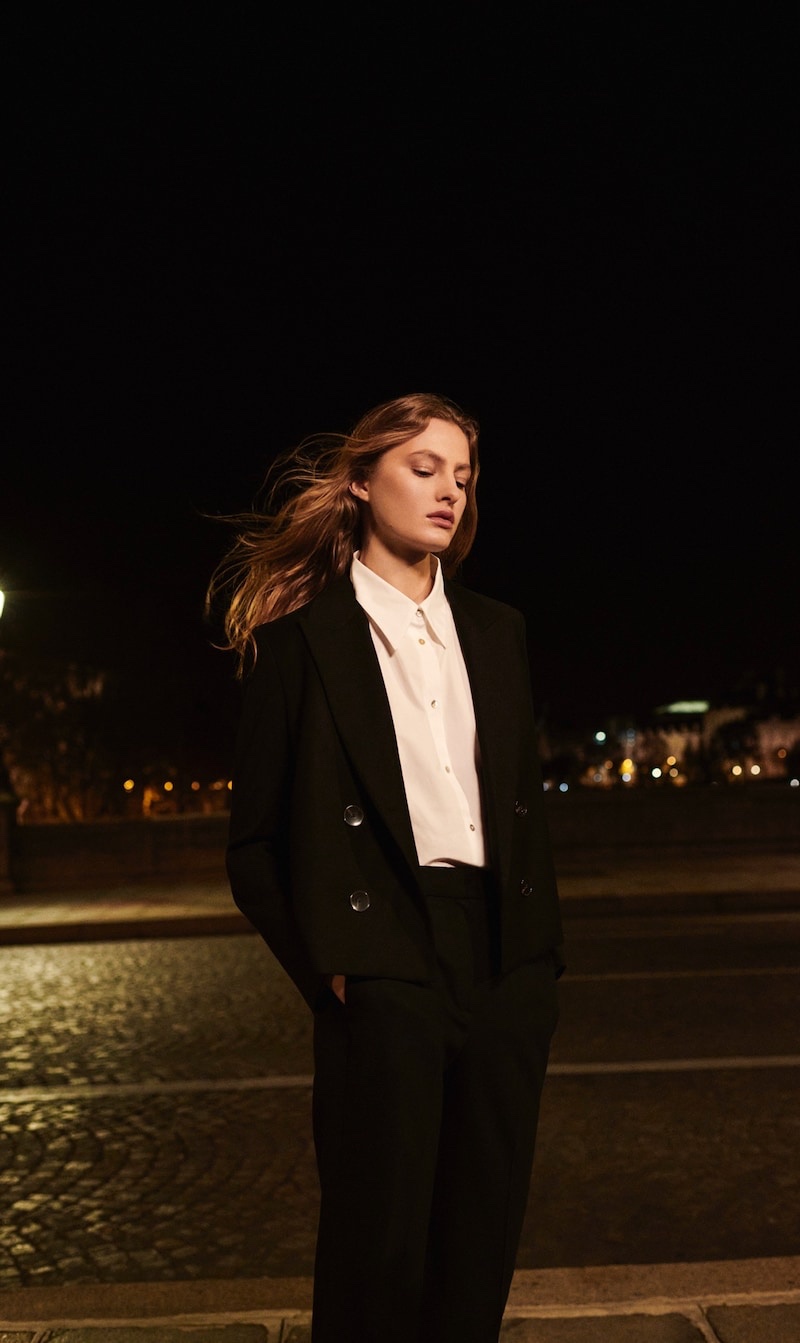Suiting up at night, Felice Noordhoff poses in Massimo Dutti's 2020 evening wear looks.