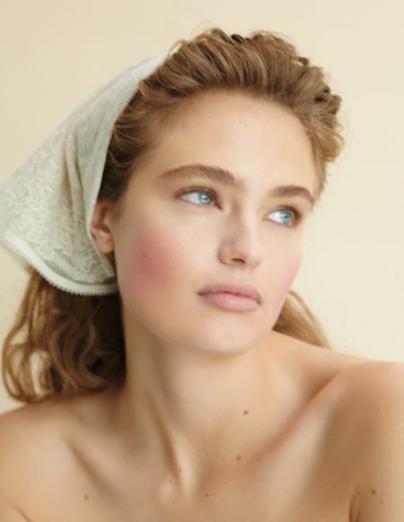 Anna Mila Guyenz Wears Charming Makeup for InStyle Spain Anna Mila Guyenz Wears Charming Makeup for InStyle Spain