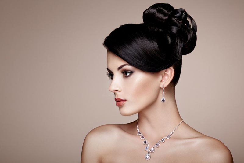 Beauty Model Diamond Earrings Necklace Elegant Updo Hairstyle