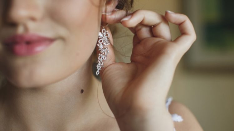 4 Drop Earrings to Shine In This Season