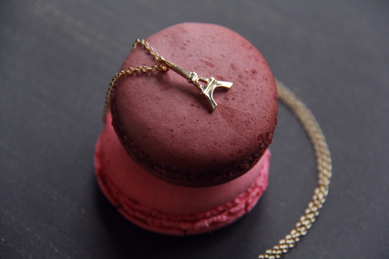 Eiffel Tower Pendant Macaroon Gold Chain