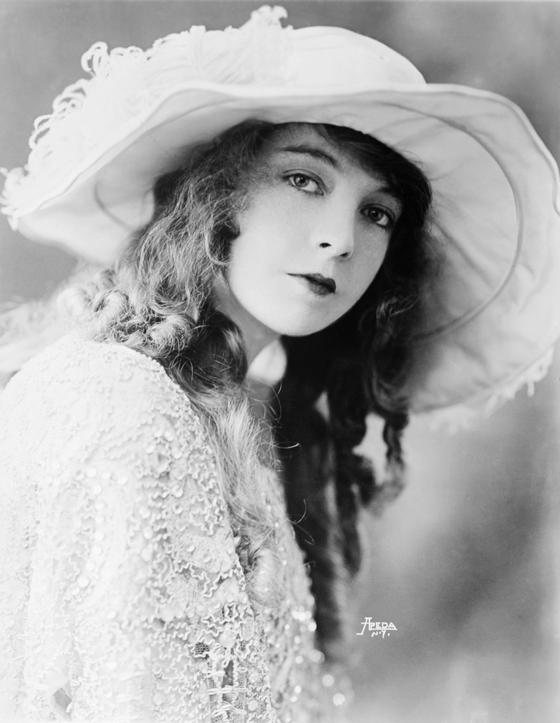 Long Hair 1920s Ringlets