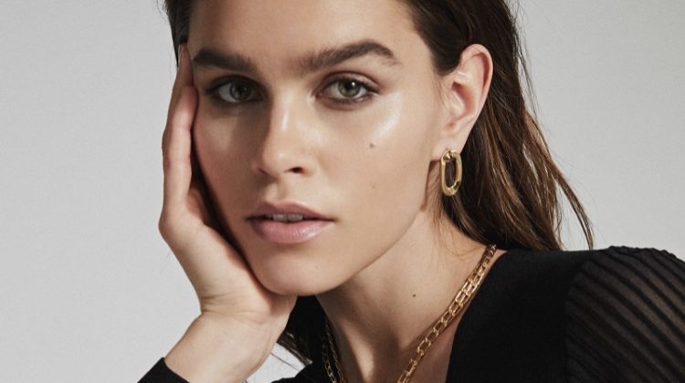 Good as Gold: REISS Unveils Chain Jewelry Collection