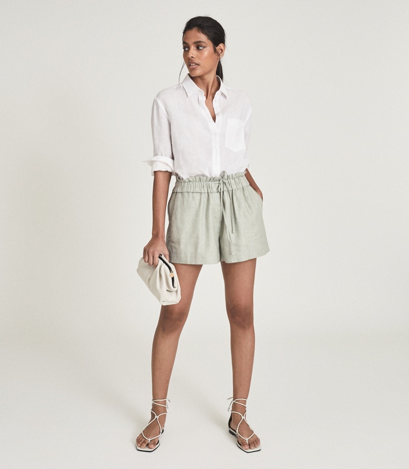 Reiss Lacey Linen Blend Drawcord Shorts in Mint $125