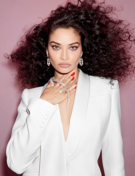 Shanina Shaik Takes the Spotlight in Harper's Bazaar Singapore Shanina Shaik Takes the Spotlight in Harper's Bazaar Singapore