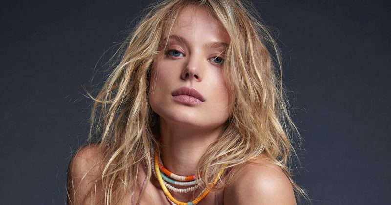 Exclusive: Victoria Germyn by Inge Fonteyne in 'Casual Friday'